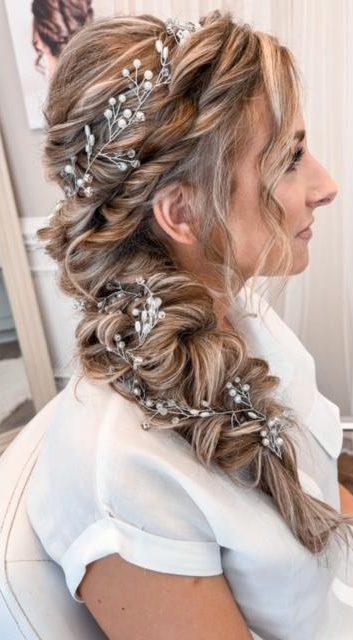 Hair and Makeup Stylist for Weddings